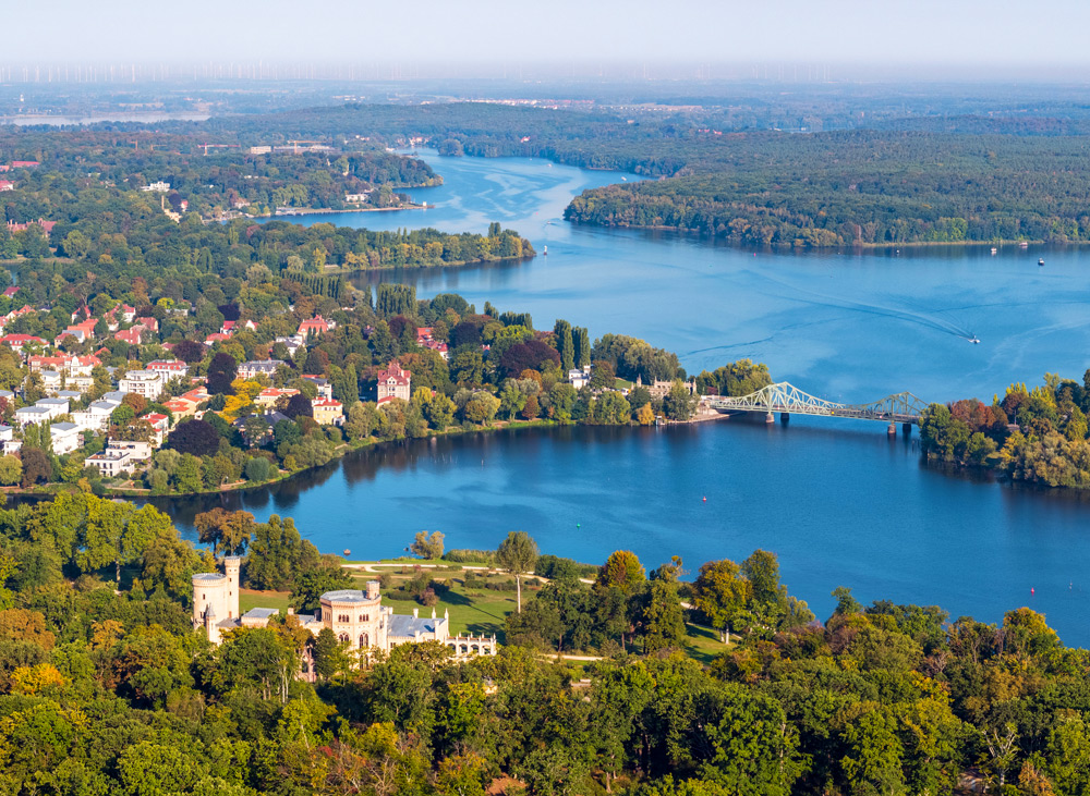 Immobilien Potsdam Babelsberg - Luftaufnahme Glienicker Brücke